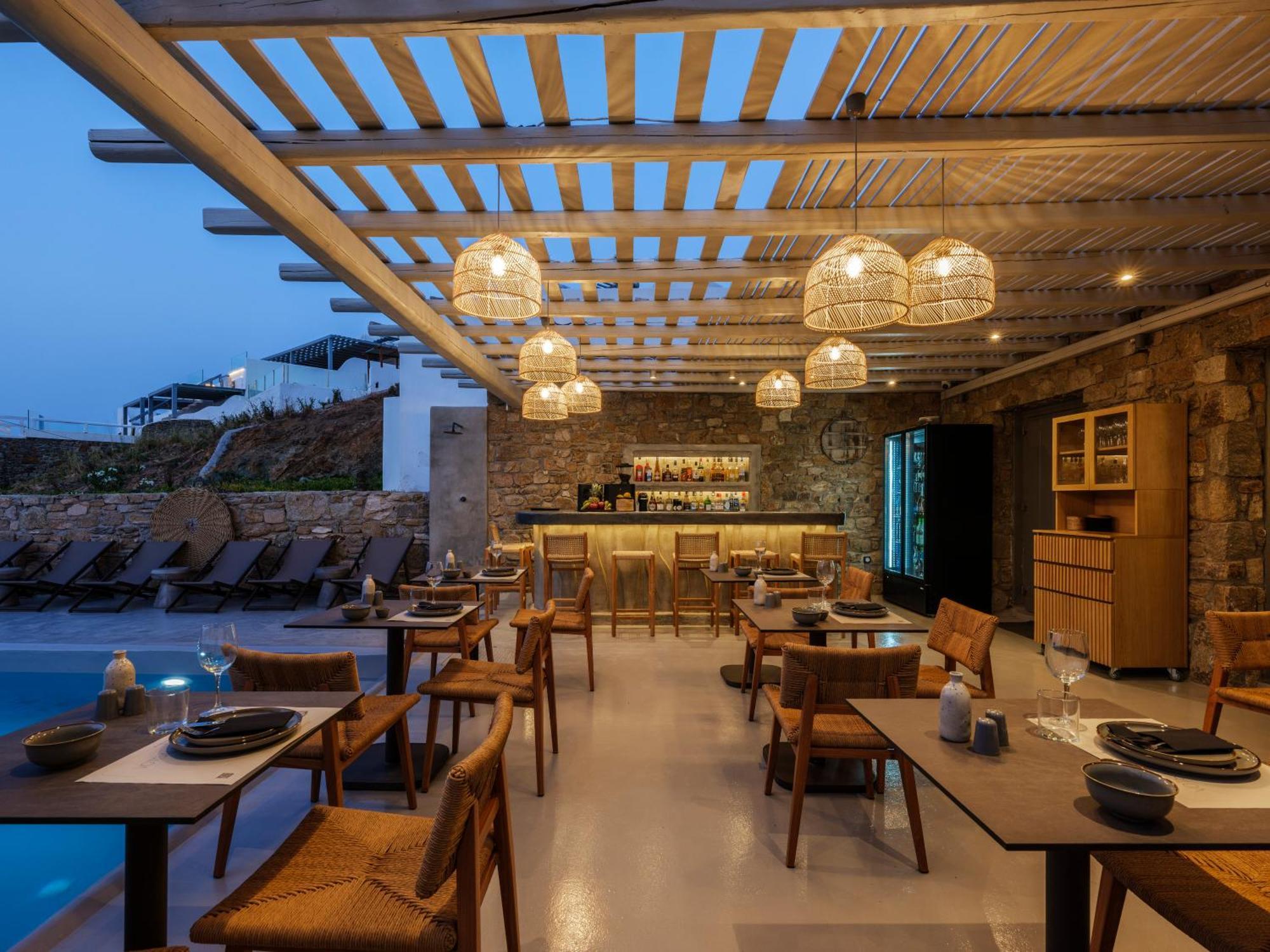 The Mykonist Merchia Beach Villas & Suites Buitenkant foto