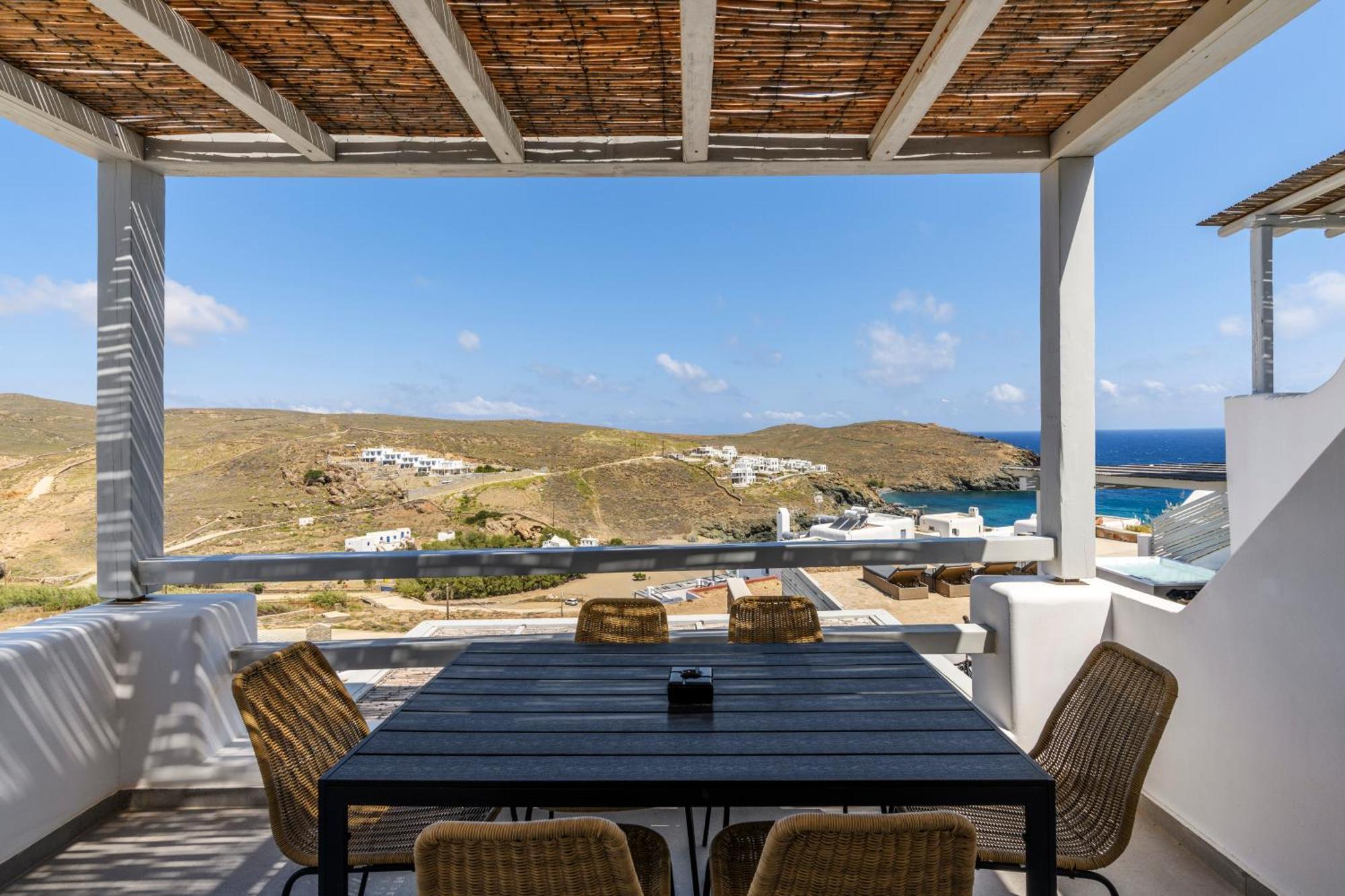 The Mykonist Merchia Beach Villas & Suites Buitenkant foto