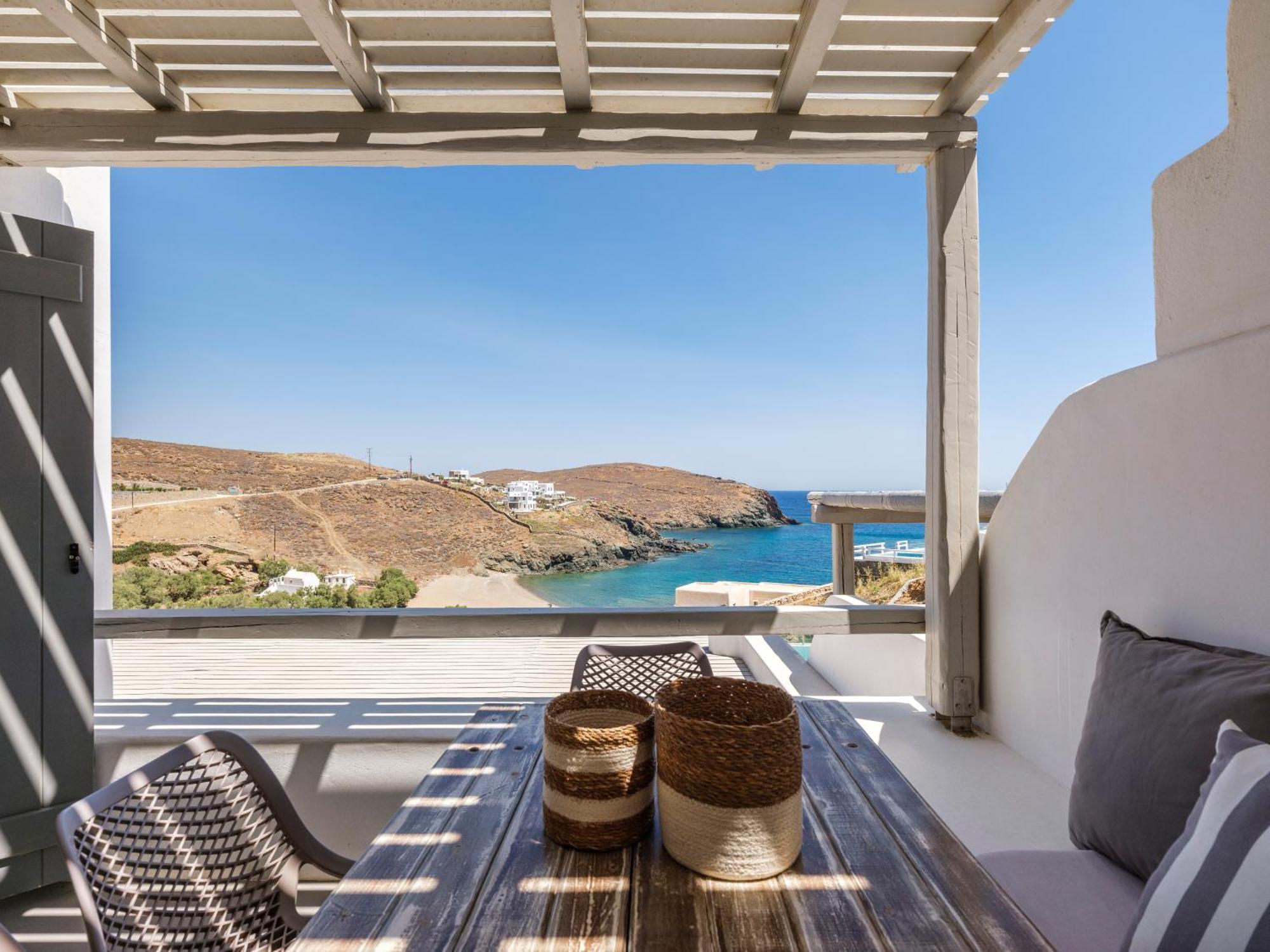 The Mykonist Merchia Beach Villas & Suites Buitenkant foto