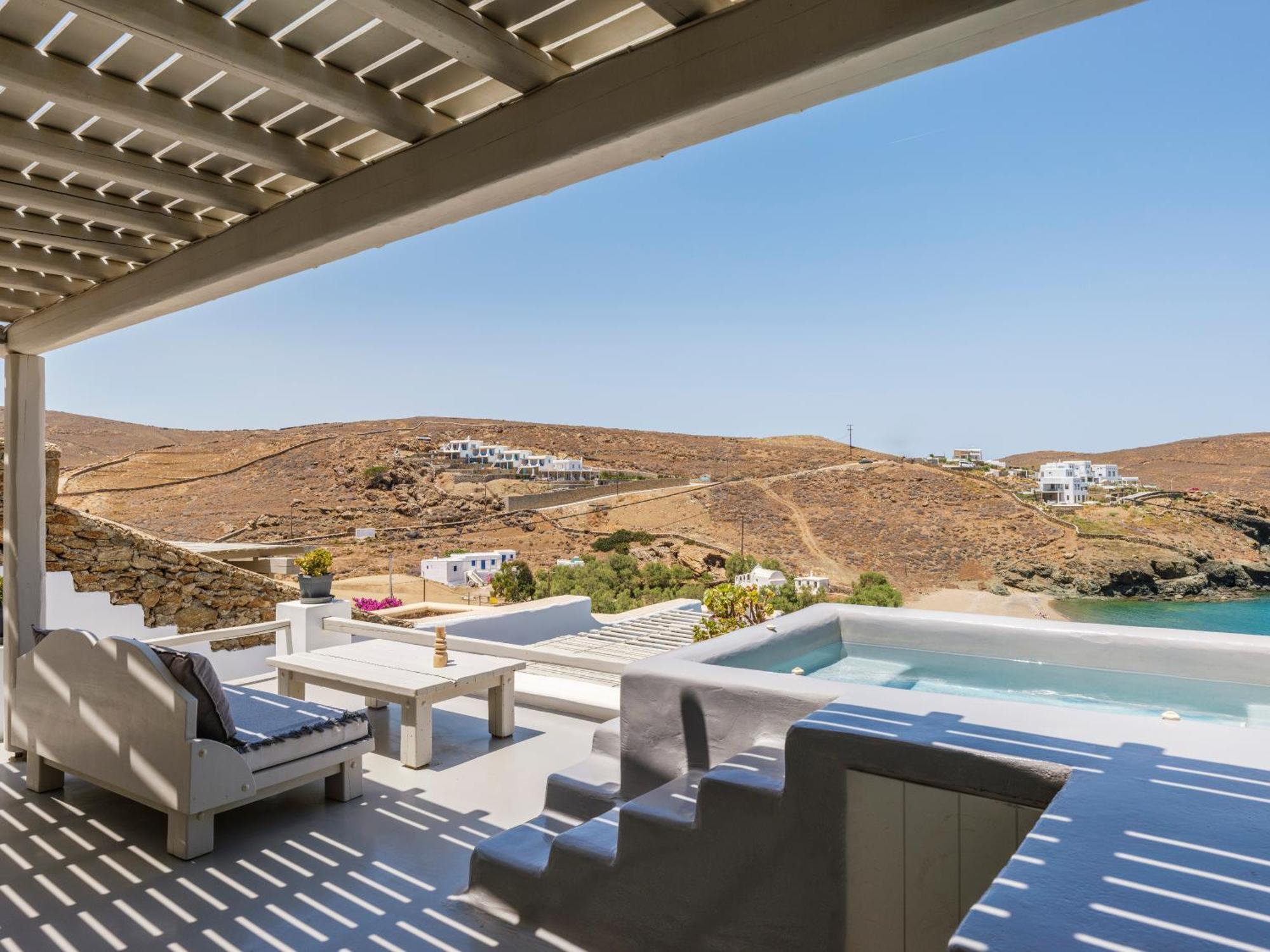 The Mykonist Merchia Beach Villas & Suites Buitenkant foto