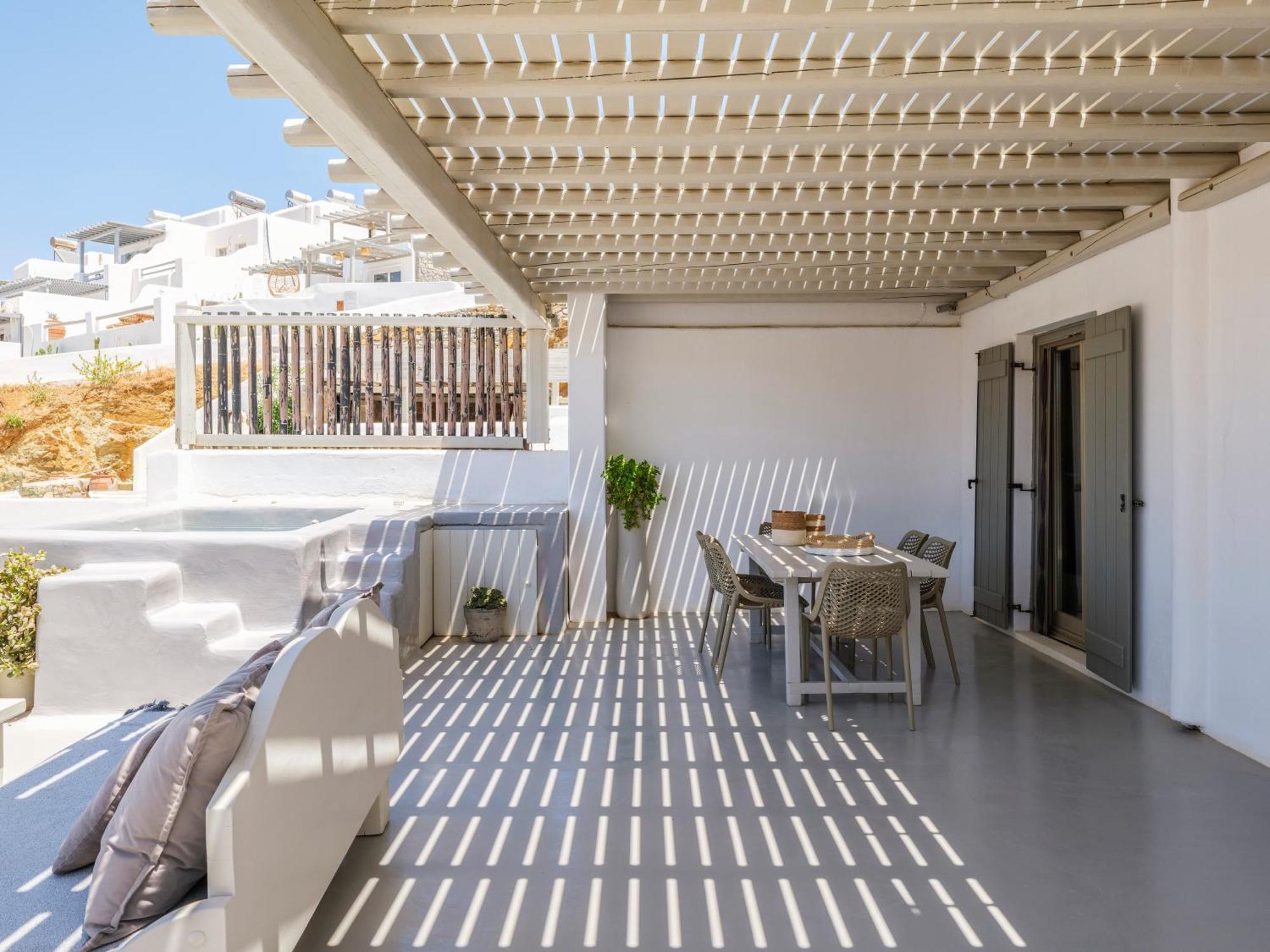 The Mykonist Merchia Beach Villas & Suites Buitenkant foto