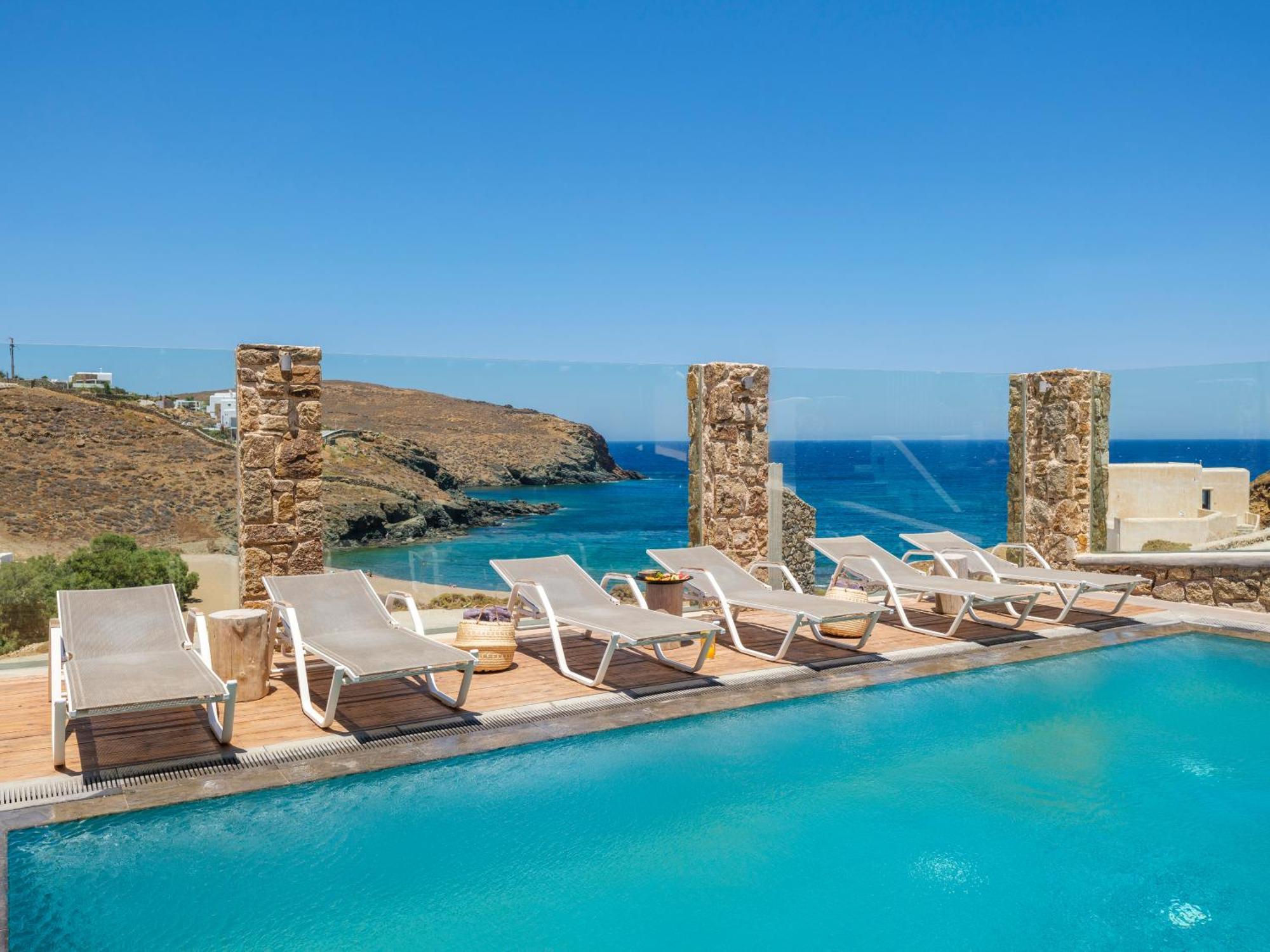 The Mykonist Merchia Beach Villas & Suites Buitenkant foto