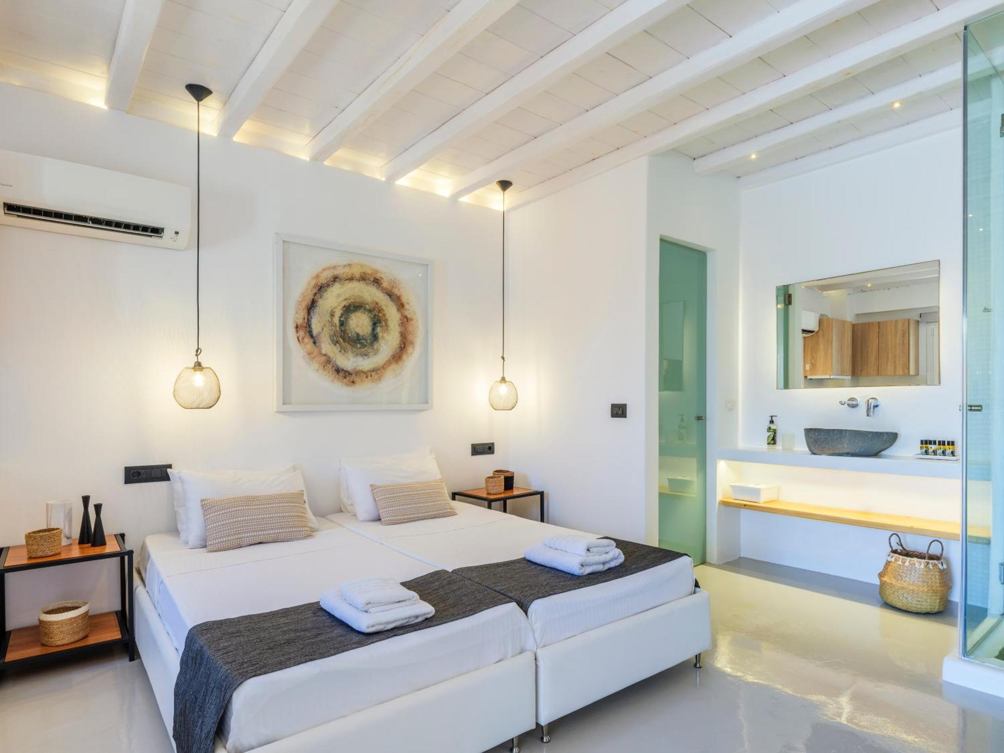 The Mykonist Merchia Beach Villas & Suites Buitenkant foto