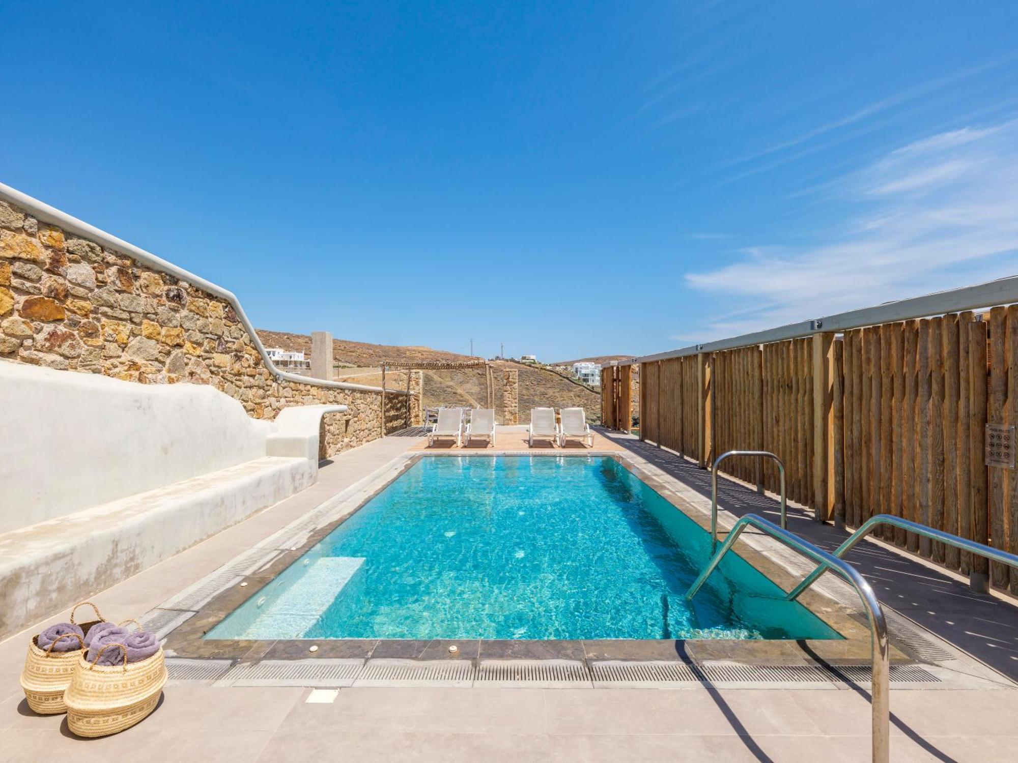 The Mykonist Merchia Beach Villas & Suites Buitenkant foto